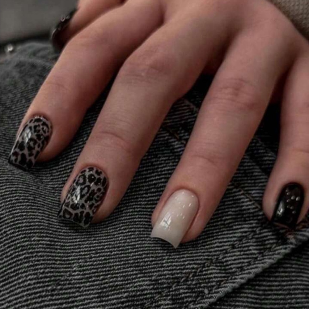Dark Cool Leopard Print Press On Nail Set NEW 🏷️